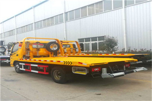 康定附近拖车救援搭电