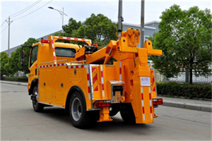 康定高速路拖车费